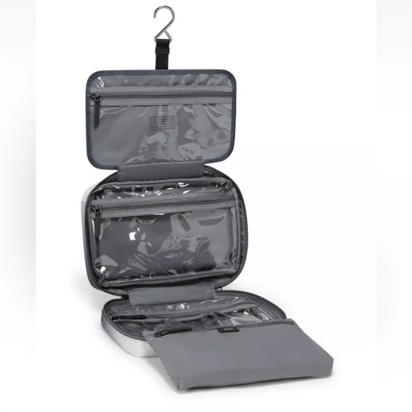 NWT TUMI Voyageur Madeline Cosmetic Toiletry Travel Kit in Grey Ombré